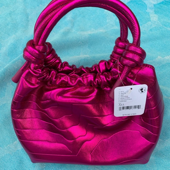 Free People HVISK Jolly Clutch - Picture 6 of 16